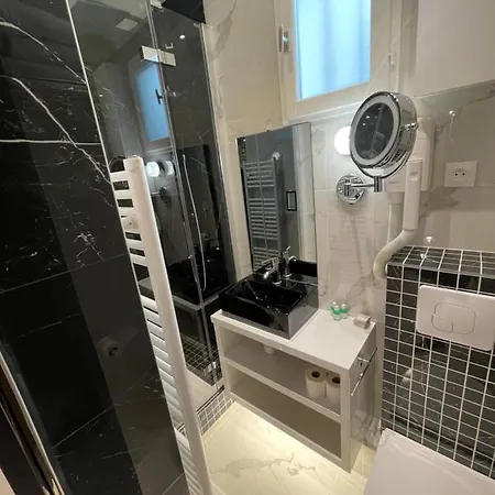 Aix, Neuf Equipe * باريس